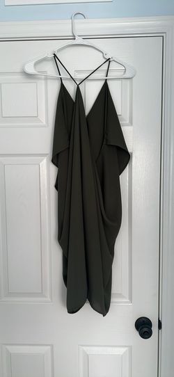 Style -1 Green Size 4 Straight Dress on Queenly