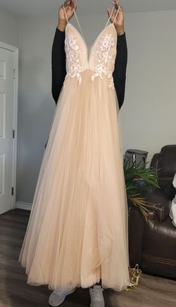 Style -1 Nude Size 8 Mermaid Dress on Queenly