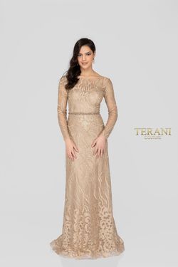Style 1913E9229 Terani Couture Gold Size 4 Floor Length Straight Dress on Queenly