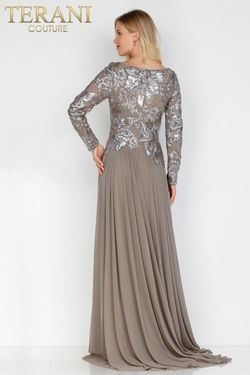 Style 231M0355 Terani Couture Gray Size 12 Tall Height Plus Size Floor Length Straight Dress on Queenly