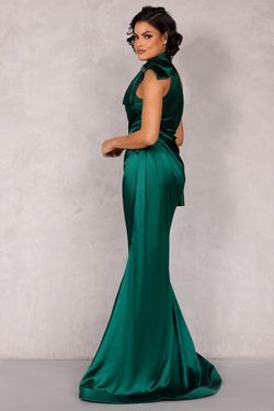 Style 2112P4313 Terani Couture Green Size 4 Prom Tall Height Straight Dress on Queenly