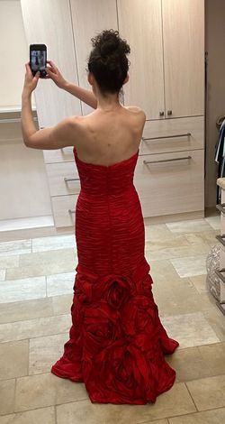 Style -1 Chicas Red Size 4 Gala Mermaid Dress on Queenly