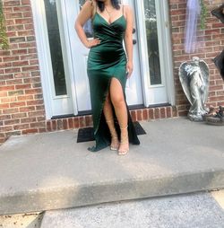 Style -1 Windsor Green Size 0 Side slit Dress on Queenly
