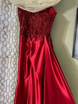 Style -1 Red Size 2 Ball gown on Queenly