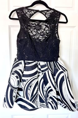 Style -1 Teeze Me Black Size 4 Pattern Backless High Neck Homecoming Cocktail Dress on Queenly