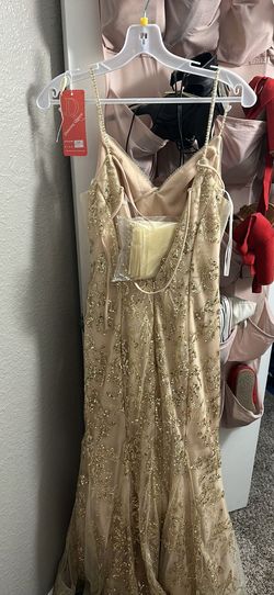 Style -1 Nude Size 4 Mermaid Dress on Queenly