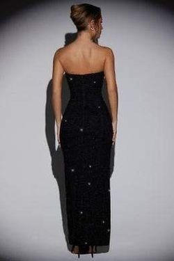 Style -1 Black Size 0 Side slit Dress on Queenly