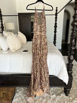 Style -1 Fernando Wong Gold Size 4 Pageant Sheer Straight Dress on Queenly