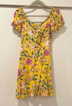 Style -1 Yellow Size 4 Cocktail Dress on Queenly