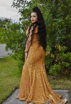 Style -1 Portia and Scarlett Gold Size 6 Pageant Sequined Side slit Dress on Queenly