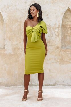 Style ELSIE Lavish Alice Green Size 4 One Shoulder Tall Height Cocktail Dress on Queenly