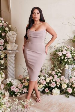 Style MARIA Lavish Alice Pink Size 22 Maria Cocktail Dress on Queenly