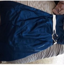 Allure Blue Size 8 Cocktail Dress on Queenly