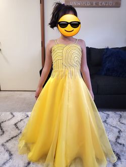 Yellow Size 7 Ball gown on Queenly