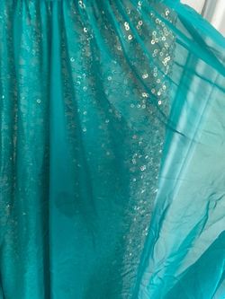 La Femme Green Size 12 Plus Size Wedding Guest Straight Dress on Queenly