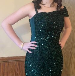 Style -1 Jovani Green Size 00 Prom Mermaid Dress on Queenly