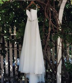 Wtoo by Watters White Size 0 Floor Length Strapless A-line Dress on Queenly