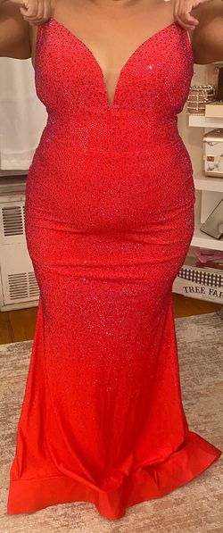 Style 55613 Sherri Hill Red Size 16 Shiny Plus Size Mermaid Dress on Queenly