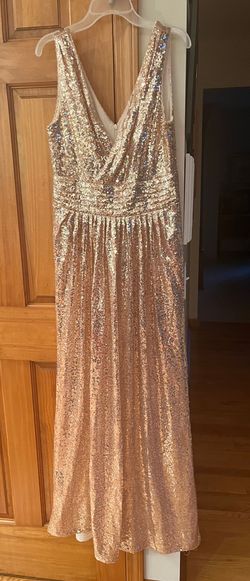 Nude Size 8 Straight Dress on Queenly