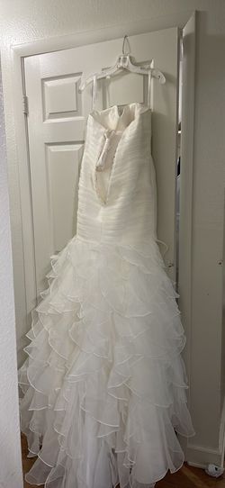 David's Bridal White Size 8 Floor Length Wedding Mermaid Dress on Queenly