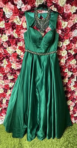 Angela and Alison Green Size 14 Floor Length Quinceanera Free Shipping Ball gown on Queenly