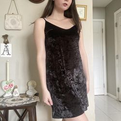 Hollister Black Size 4 Medium Height Cocktail Dress on Queenly