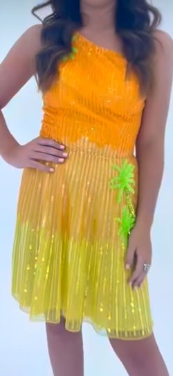 Ashley Lauren Multicolor Size 4 One Shoulder Cocktail Dress on Queenly