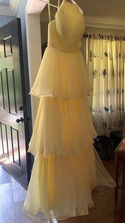 Ashley Lauren Yellow Size 2 High Neck Prom Train Dress on Queenly