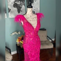 Style 1986 Portia and Scarlett Pink Size 4 Shiny Plunge Pageant Mermaid Dress on Queenly