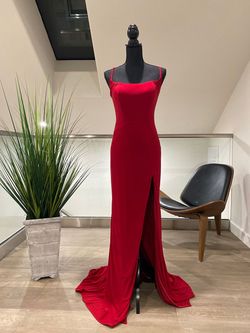 La Femme Red Size 4 Prom Floor Length Black Tie Formal Side slit Dress on Queenly