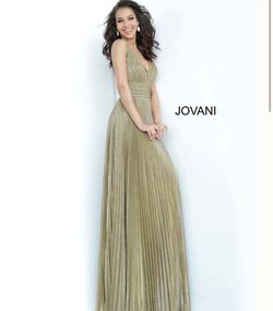 Jovani Gold Size 8 Straight Dress on Queenly