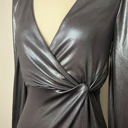 BCBG Silver Size 0 Plunge Shiny Medium Height Cocktail Dress on Queenly
