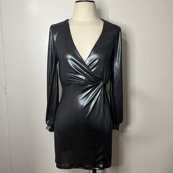 BCBG Silver Size 0 Plunge Shiny Medium Height Cocktail Dress on Queenly