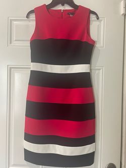 Tommy Hilfiger Red Size 4 Interview Cocktail Dress on Queenly