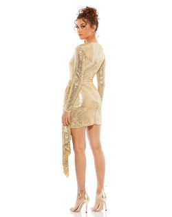 Mac Duggal Gold Size 2 Long Sleeve Sequined Fitted Sleeves Cocktail Dress on Queenly
