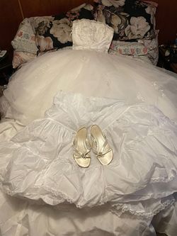 David's Bridal White Size 12 Strapless Plus Size Train Dress on Queenly
