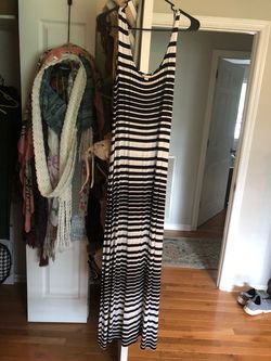 Merona Black Size 12 Plunge Straight Dress on Queenly