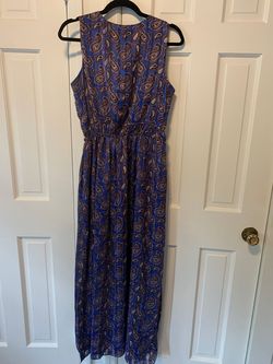 Banana Republic Multicolor Size 4 Plunge Medium Height Straight Dress on Queenly