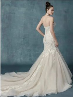 Maggie Sottero Nude Size 12 Ivory Mermaid Dress on Queenly