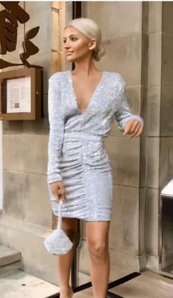 Lavish Alice Silver Size 8 Glitter Mini Nightclub Plunge Cocktail Dress on Queenly