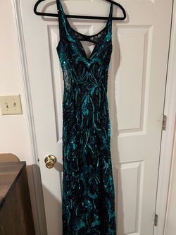 Aleta Multicolor Size 4 Plunge Free Shipping Mermaid Dress on Queenly