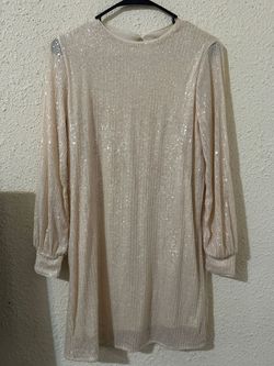 Nude Size 0 Cocktail Dress on Queenly