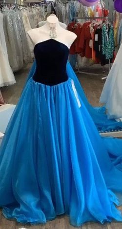 Rachel Allan Blue Size 4 Velvet Free Shipping A-line Ball gown on Queenly