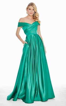 Style 1343 Ashley Lauren Green Size 6 Tall Height A-line Dress on Queenly