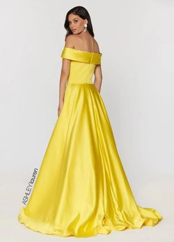 Style 1139 Ashley Lauren Yellow Size 8 1139 70 Off Black Tie A-line Dress on Queenly