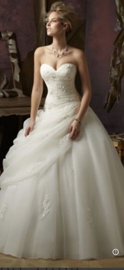 MoriLee White Size 8 Mori Lee Strapless Cotillion Ball gown on Queenly