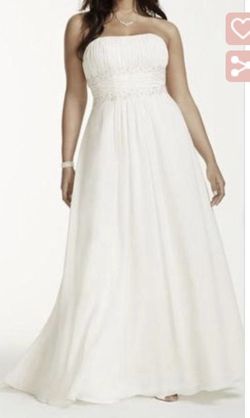 Style 9V9743IVORY David's Bridal White Size 24 Plus Size Strapless Pageant Ball gown on Queenly