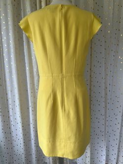 Ann Taylor Yellow Size 6 Cap Sleeve Interview Keyhole Cocktail Dress on Queenly