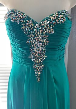 Blondie Nites Green Size 4 Prom A-line Dress on Queenly