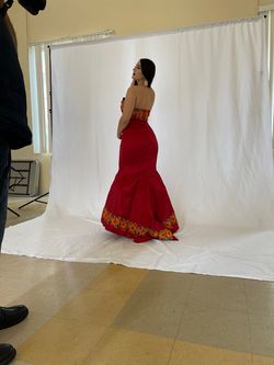 Ofelia calderon dress designer Red Size 8 Wedding Guest Free Shipping Medium Height Mermaid Dress on Queenly
